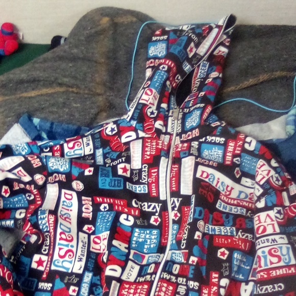 Creating Limitless Heights 2XL Hoodie - Picture 3 of 3